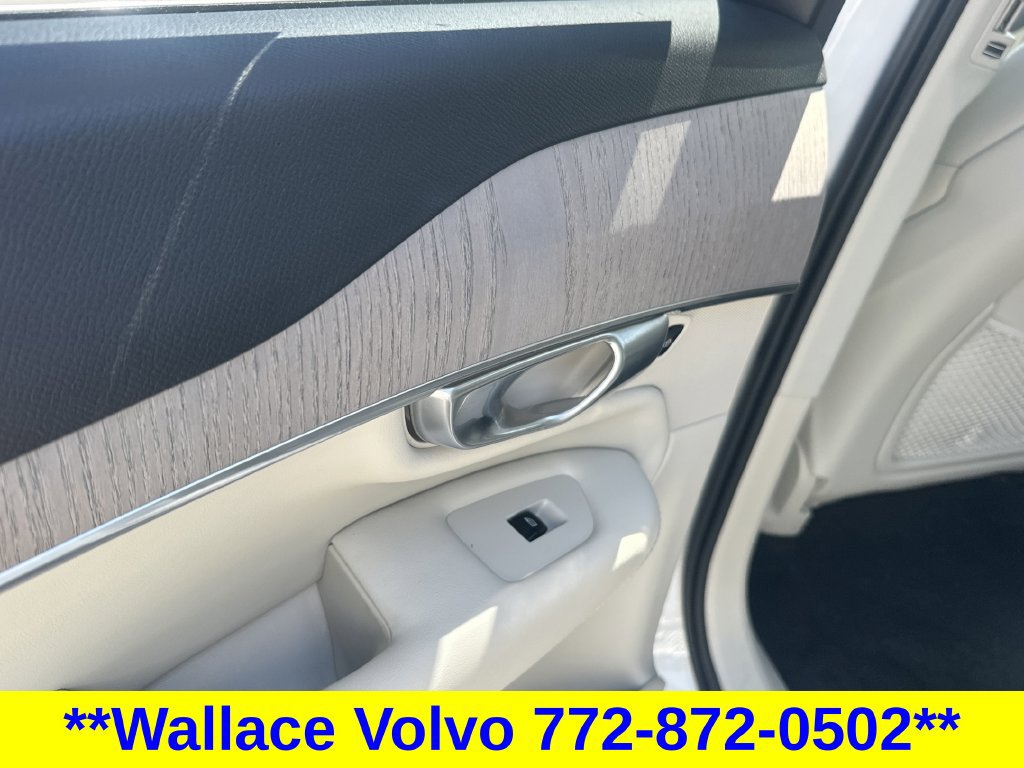 Certified 2024 Volvo XC90 T8 Plus w/ Protection Package Premier AWD/4WD image 11