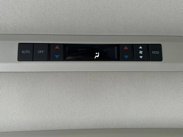 Used 2022 Toyota Sienna XLE w/ XLE Plus Package AWD/4WD image 44