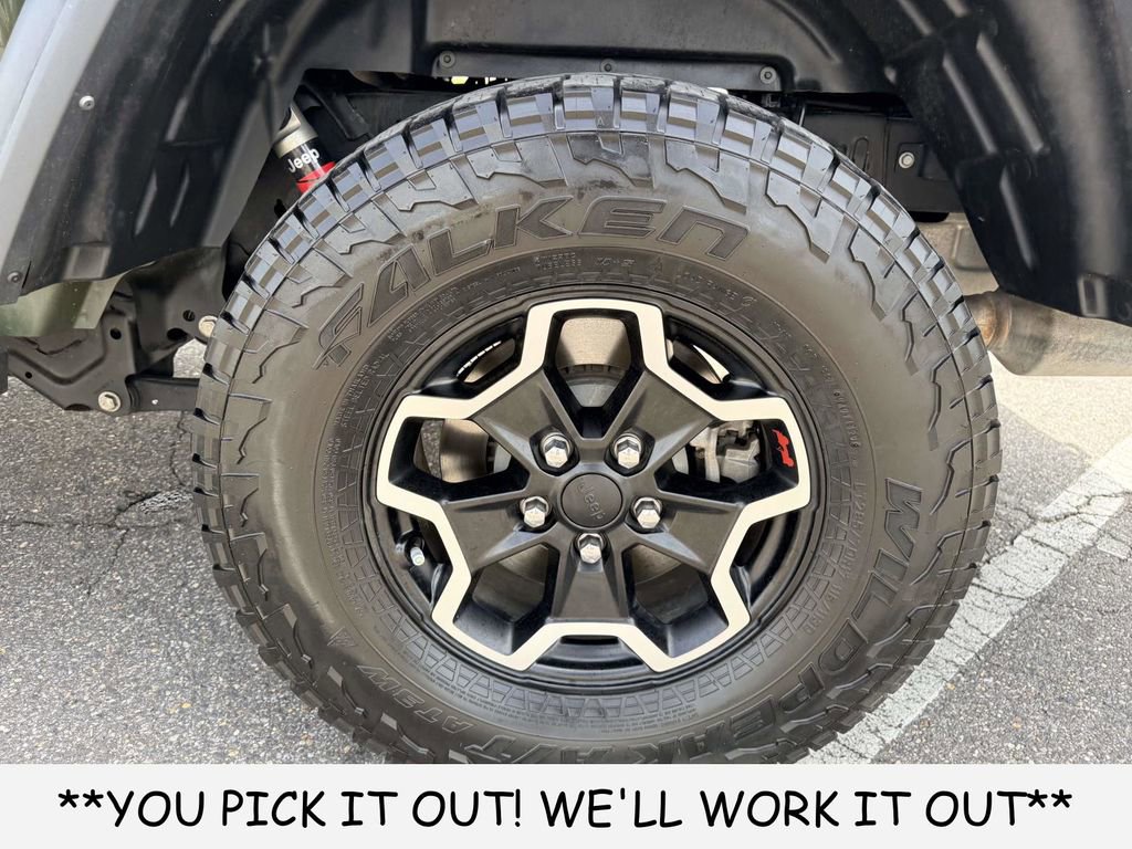 Used 2021 Jeep Gladiator Rubicon AWD/4WD image 11