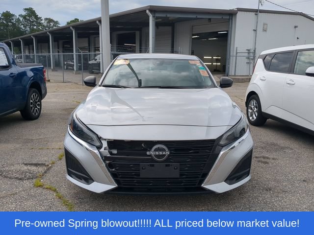 Used 2024 Nissan Altima 2.5 SV FWD image 6