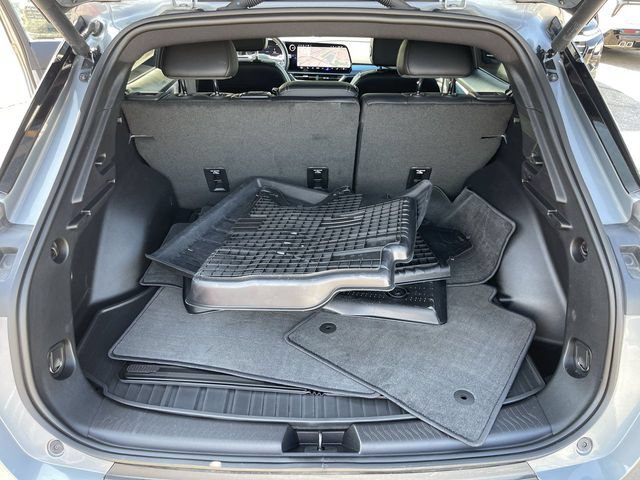 New 2026 Chevrolet Equinox EV LT FWD image 23