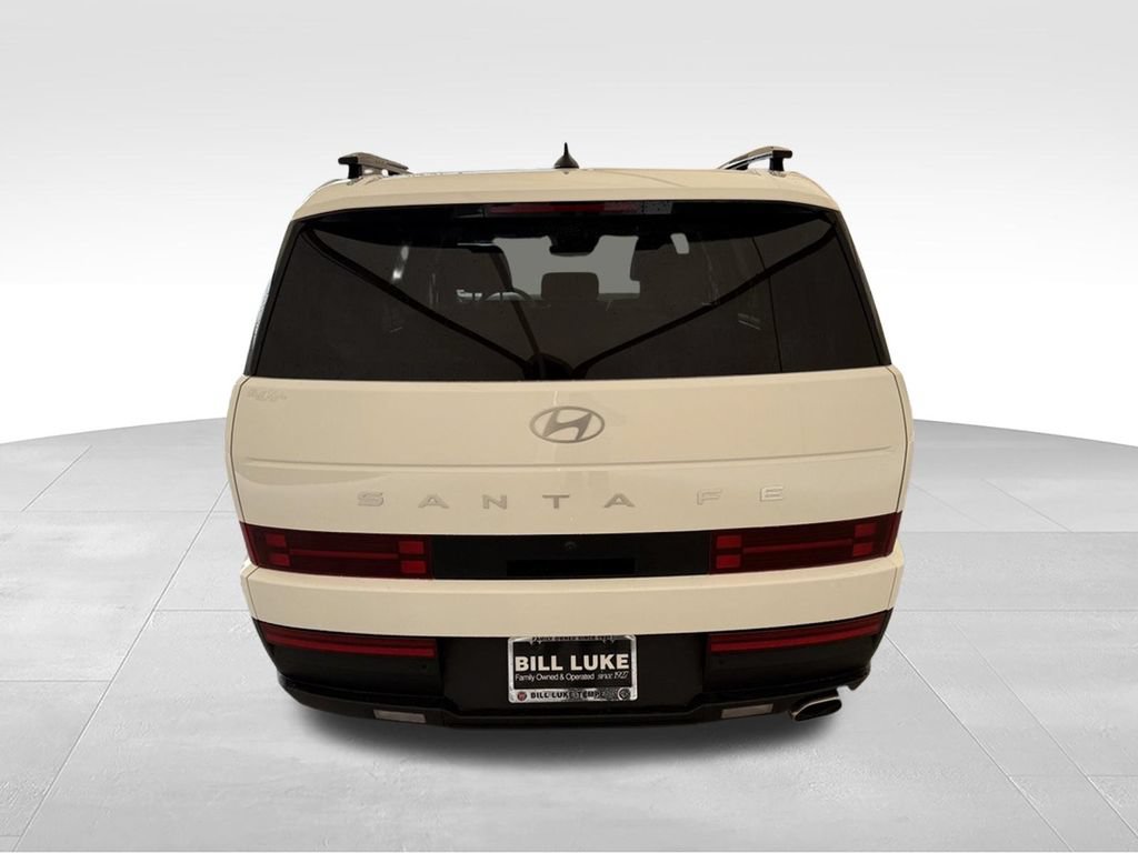 Used 2025 Hyundai Santa Fe SEL FWD image 10