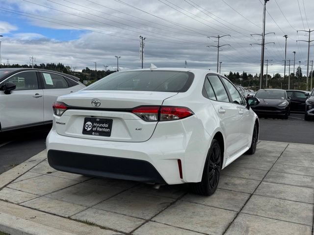 Used 2024 Toyota Corolla LE FWD image 5