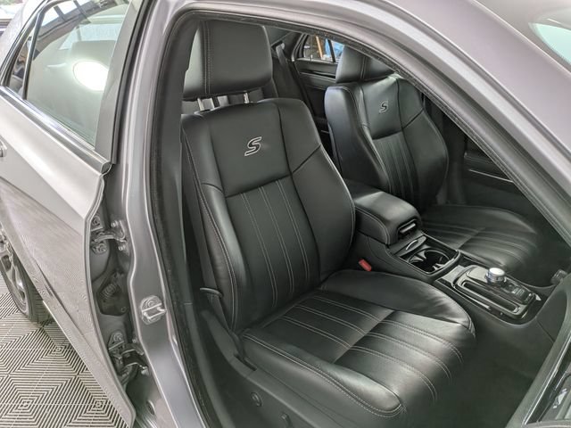 Used 2017 Chrysler 300 S AWD/4WD image 30