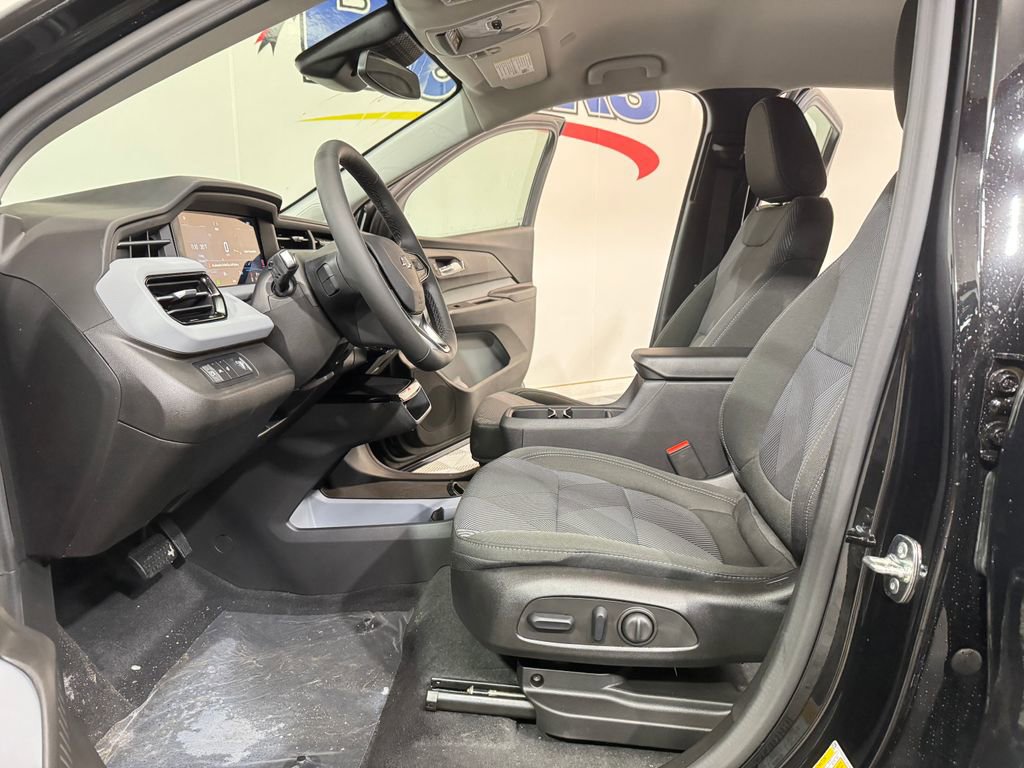 New 2027 Chevrolet Bolt LT image 8