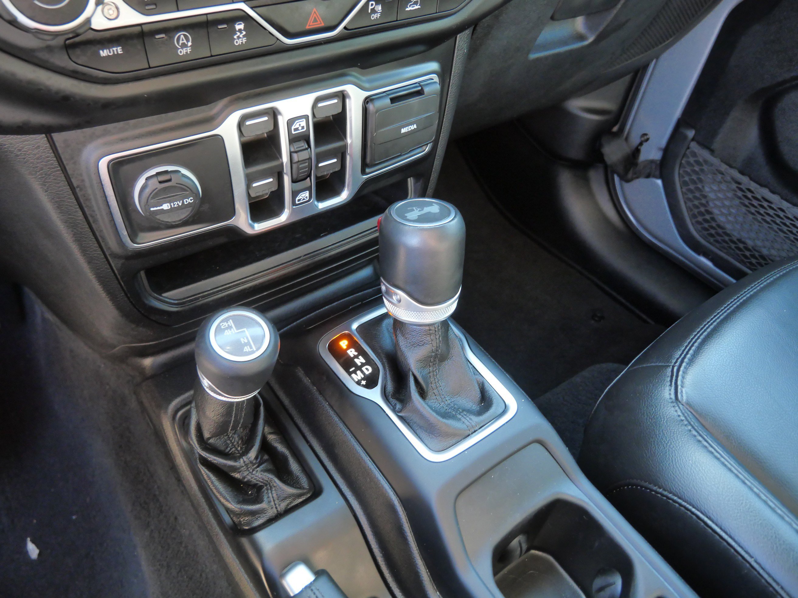 Used 2021 Jeep Wrangler Unlimited Sahara AWD/4WD image 24