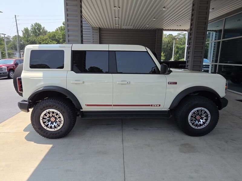 Used 2026 Ford Bronco Outer Banks w/ Sasquatch Package AWD/4WD image 15