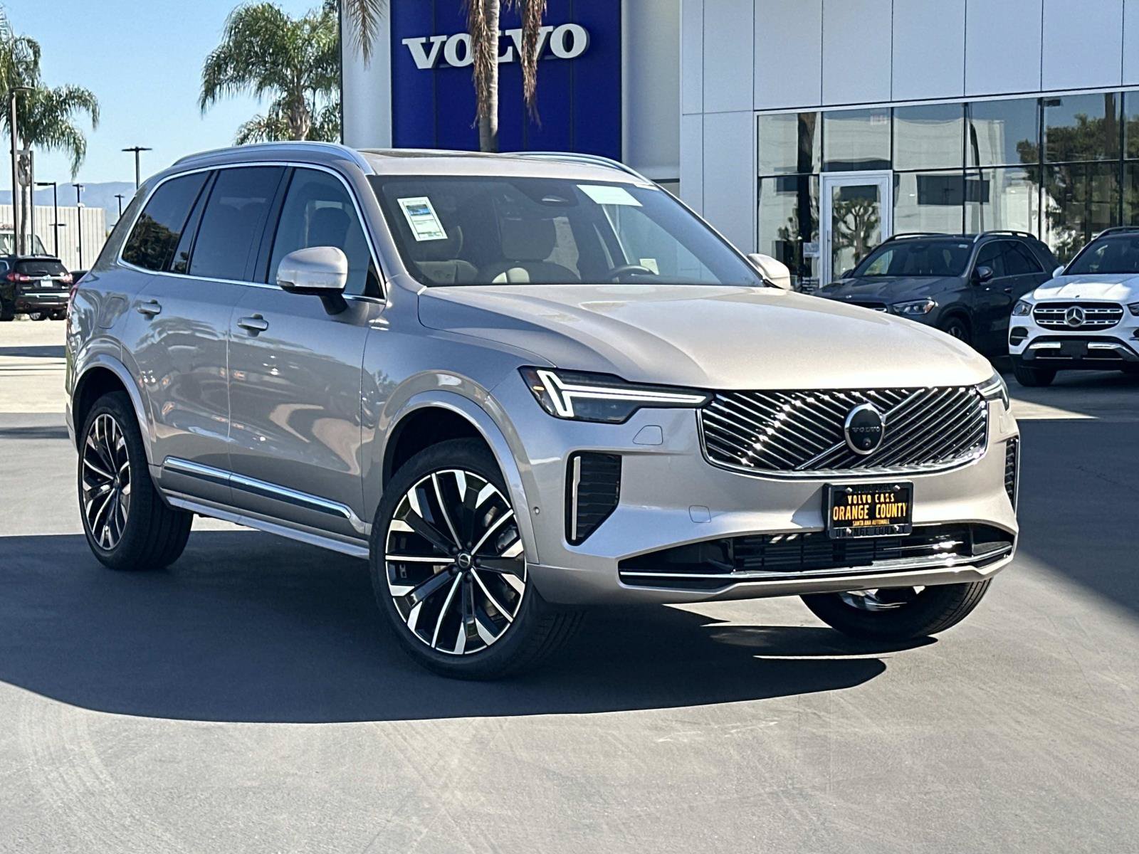 New 2026 Volvo XC90 T8 Plus AWD/4WD image 1