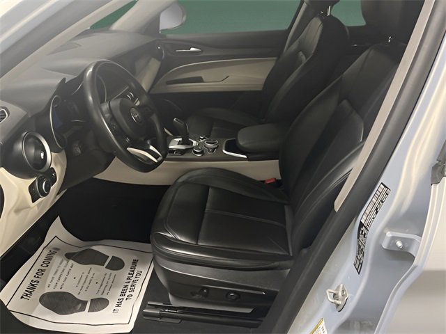 Used 2021 Alfa Romeo Stelvio Ti w/ Nero Edizione image 13