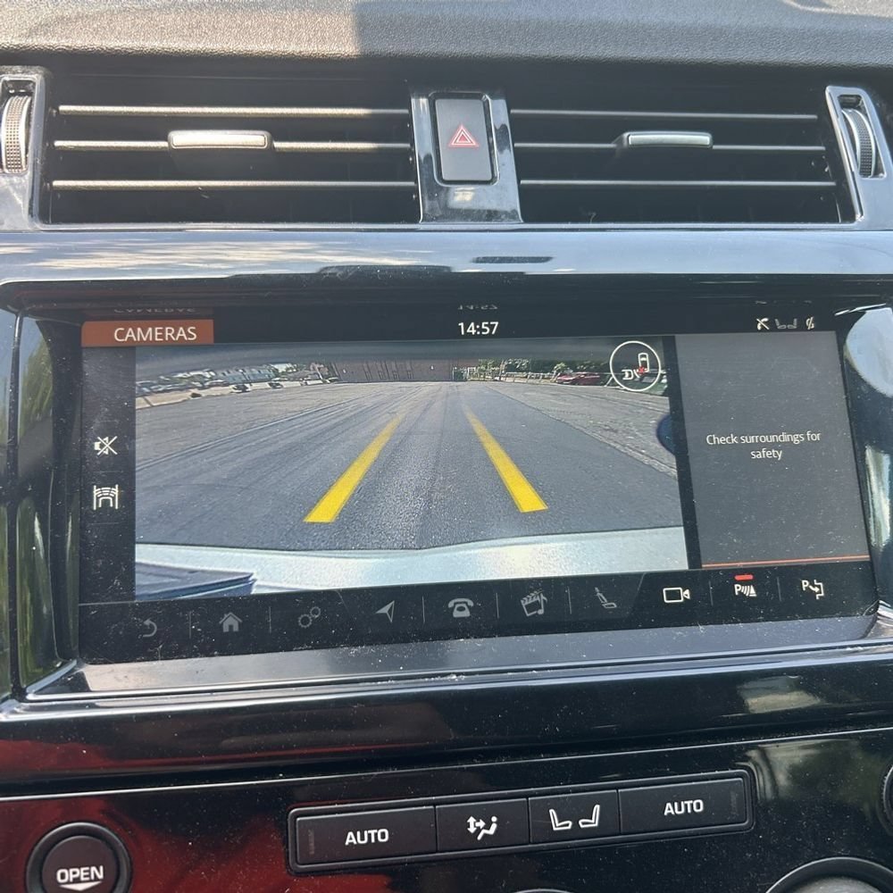 Used 2020 Land Rover Discovery HSE AWD/4WD image 9