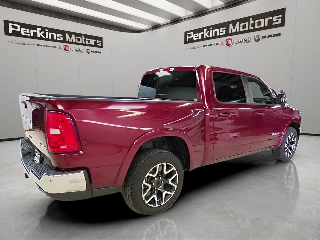 Used 2025 RAM 1500 Laramie AWD/4WD image 5