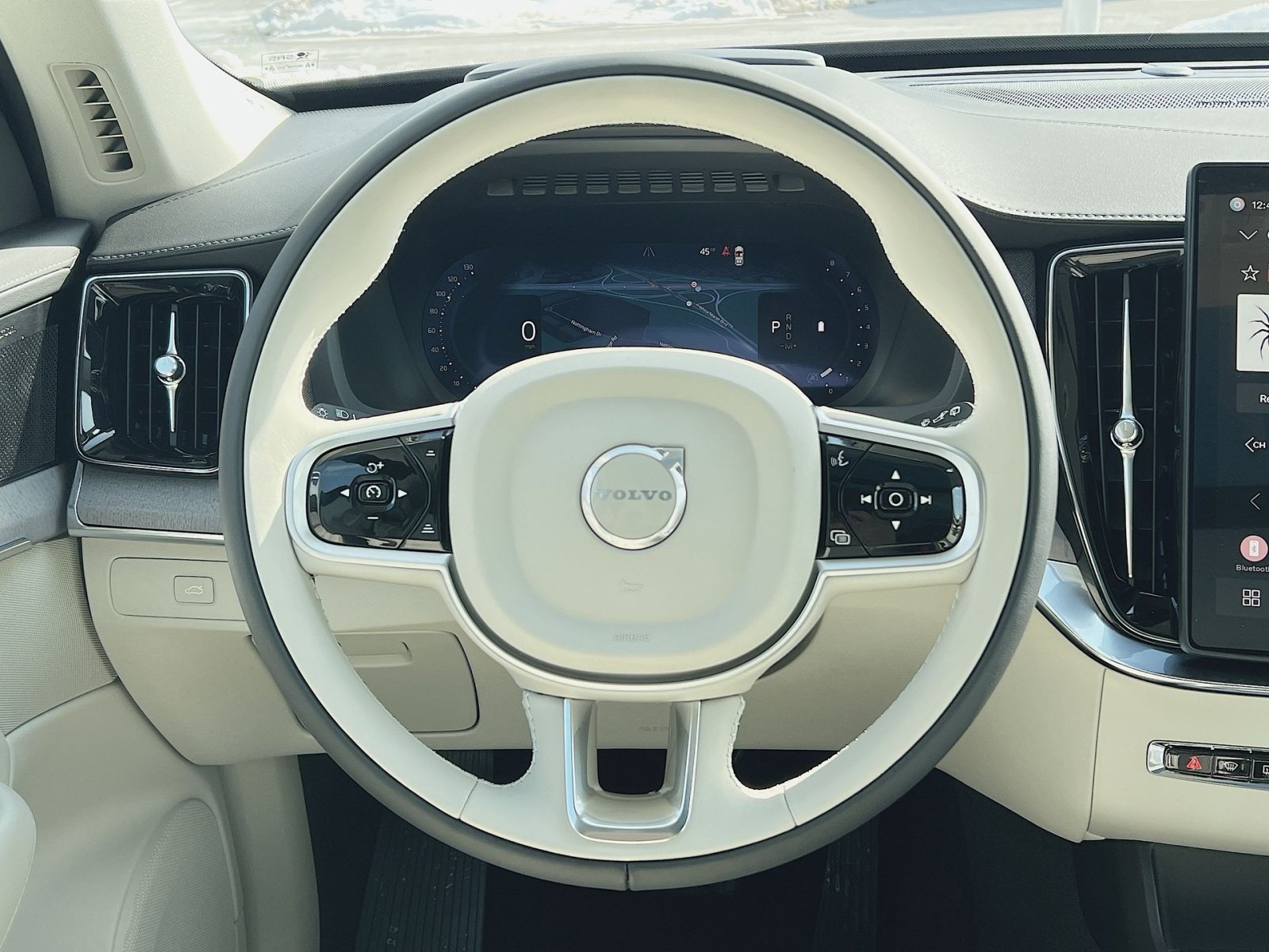New 2026 Volvo XC90 B6 Ultra w/ Protection Package AWD/4WD image 24