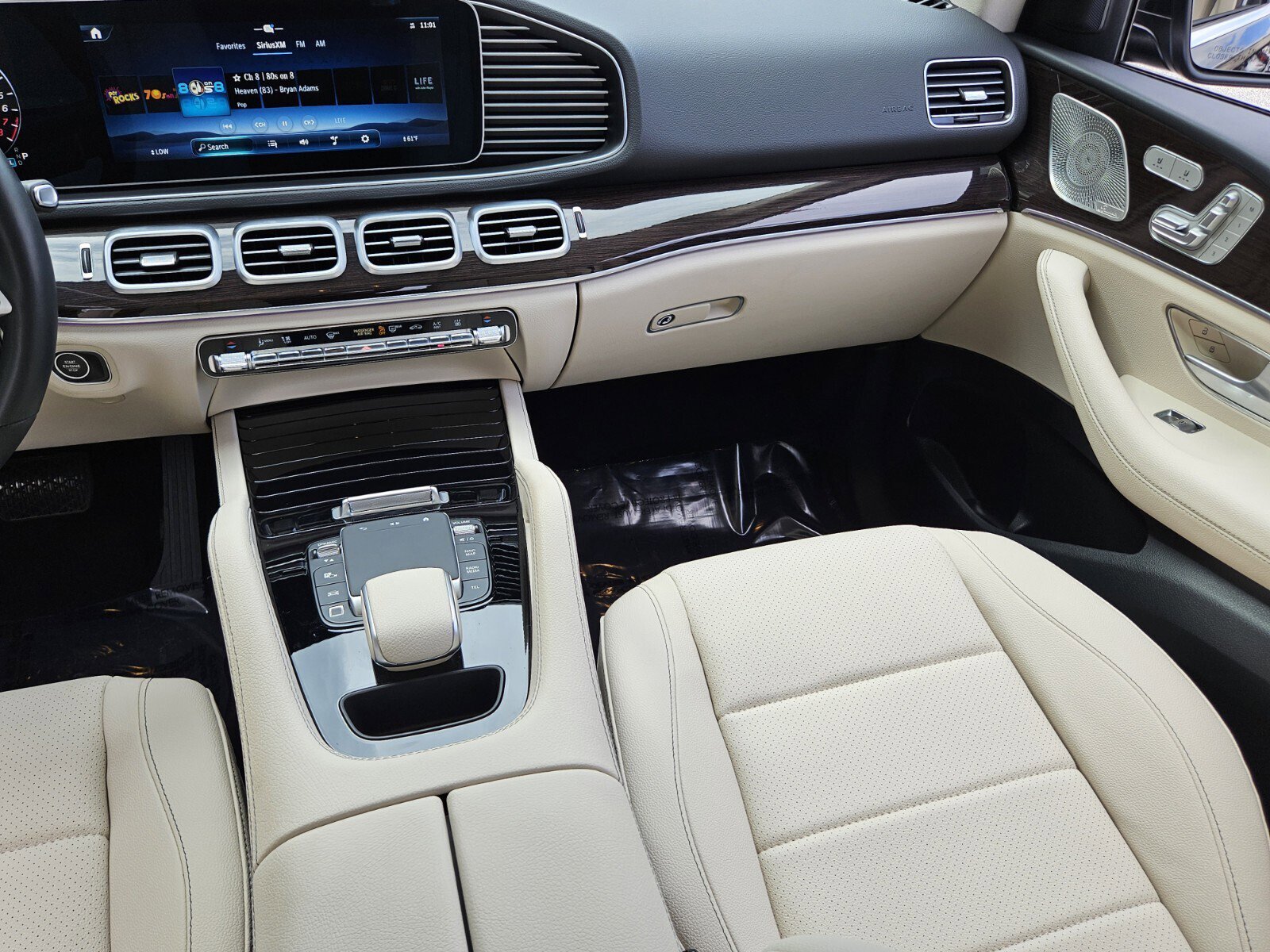 Certified 2025 Mercedes-Benz GLE 450e 4MATIC image 17