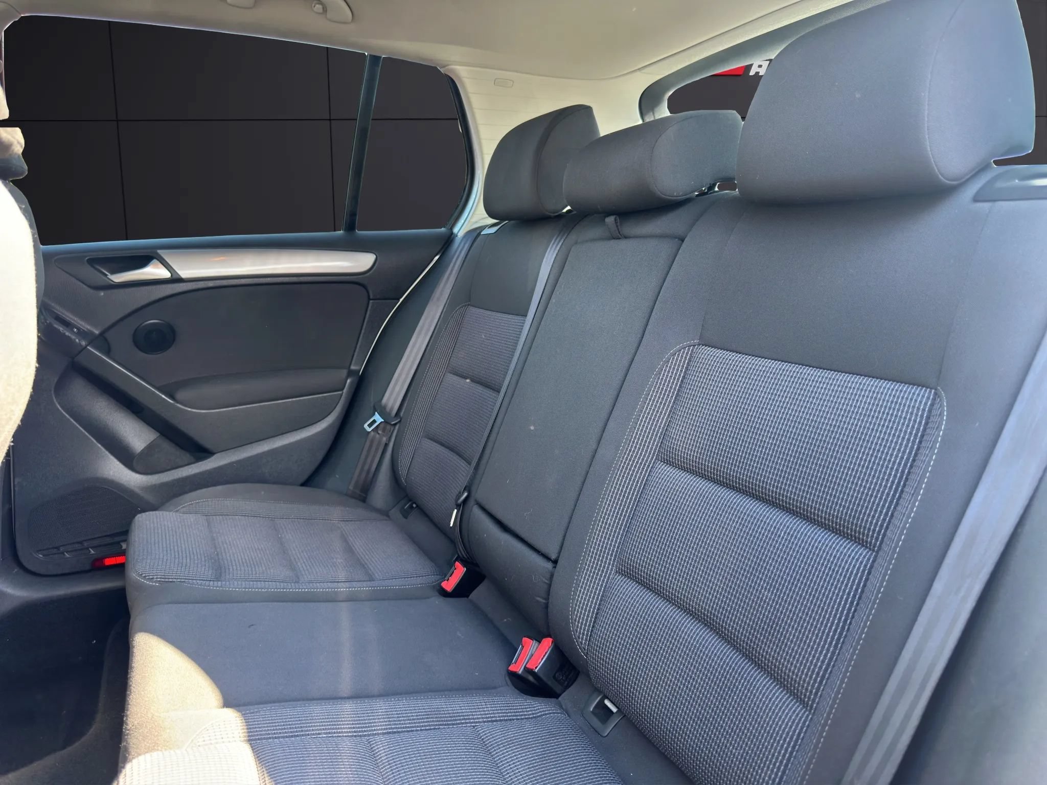 Used 2013 Volkswagen Golf 4-Door FWD image 10