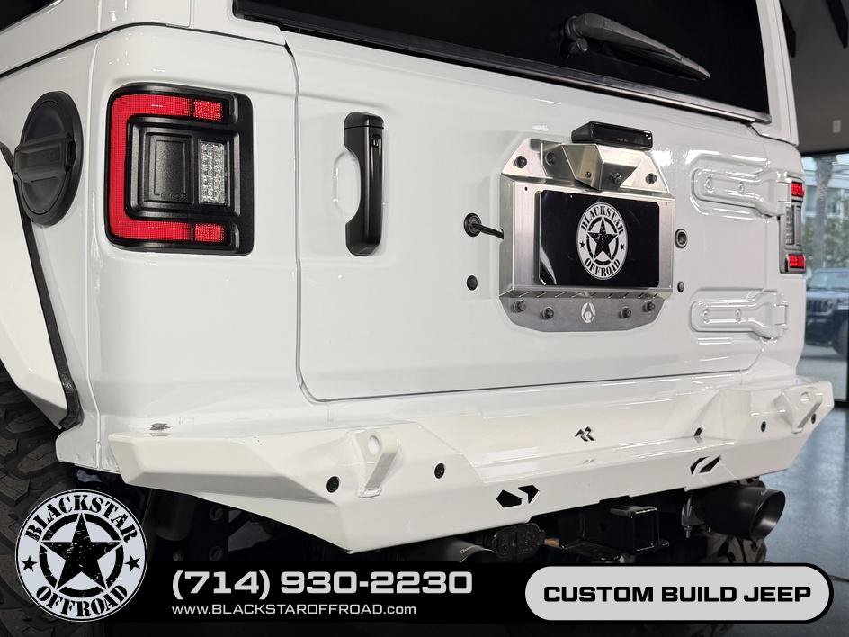 Used 2025 Jeep Wrangler Unlimited Rubicon AWD/4WD image 10
