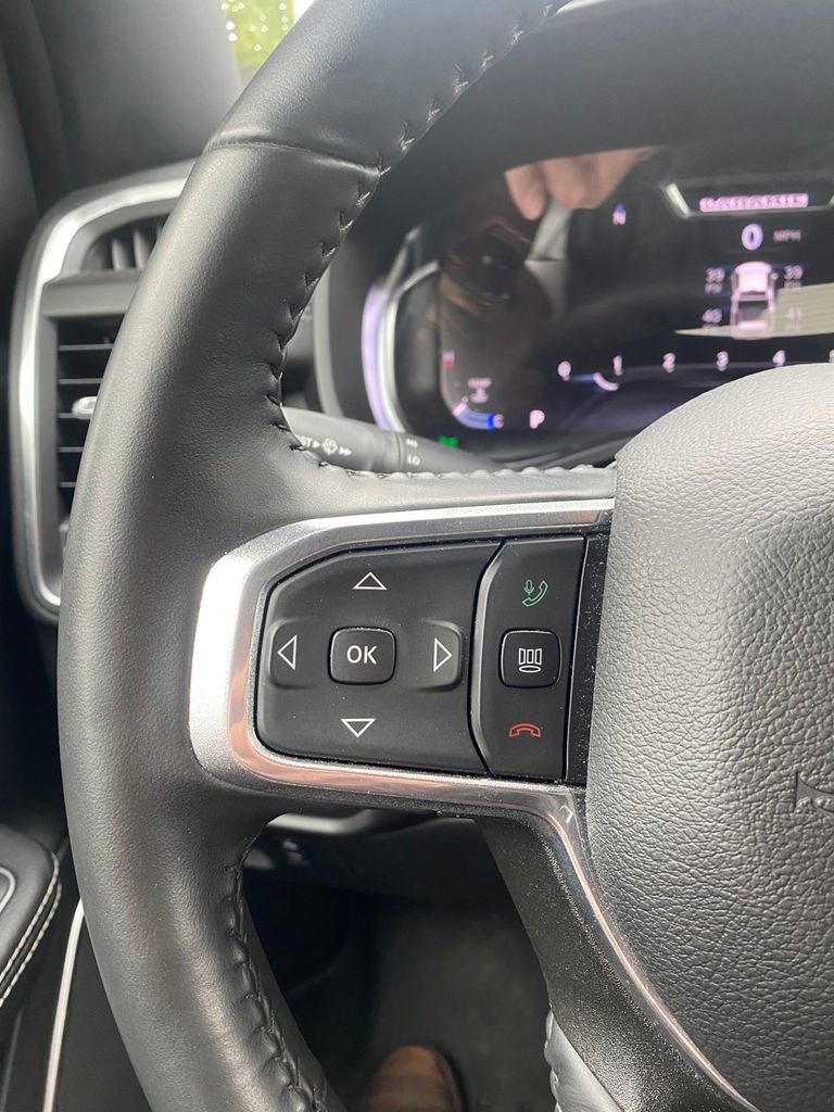 Used 2023 RAM 1500 Laramie image 17