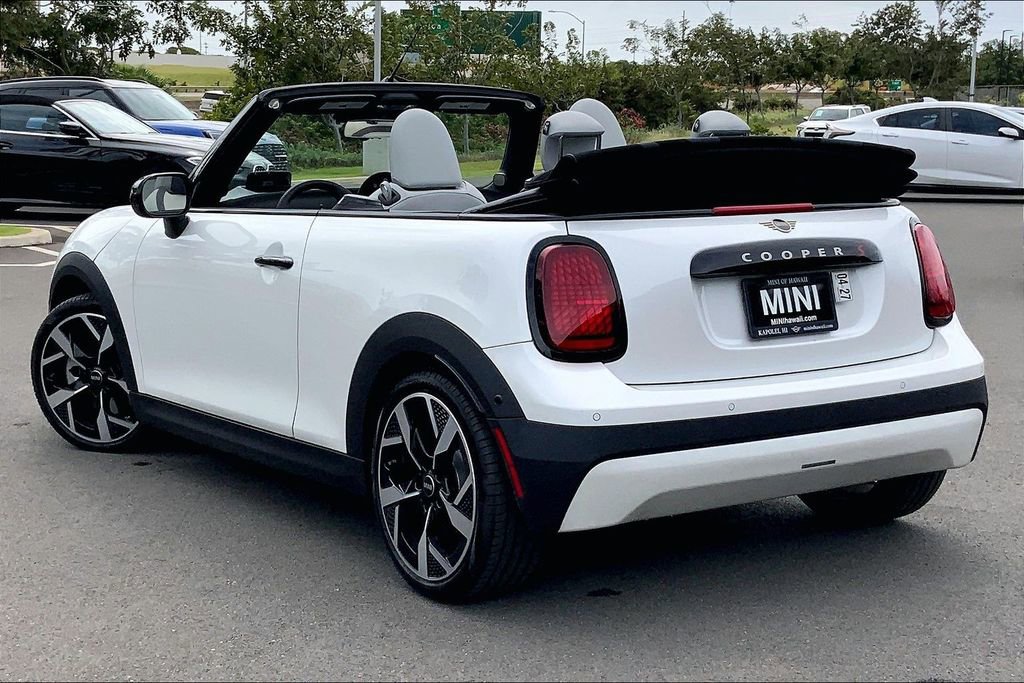 Certified 2025 MINI Cooper S image 13