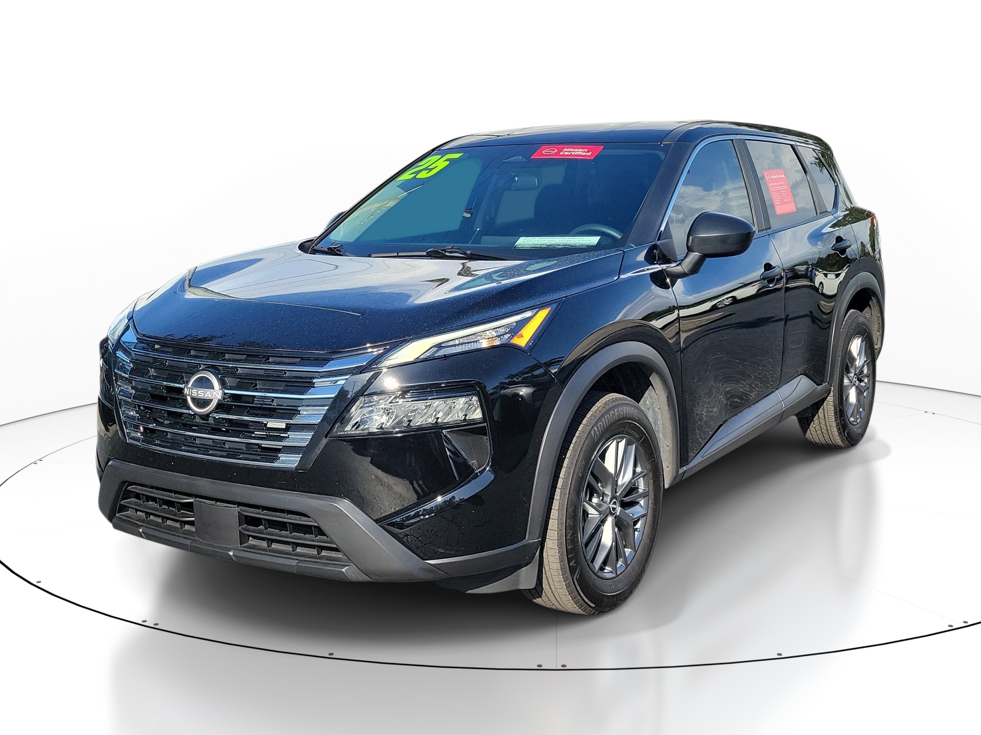Certified 2025 Nissan Rogue S FWD image 3