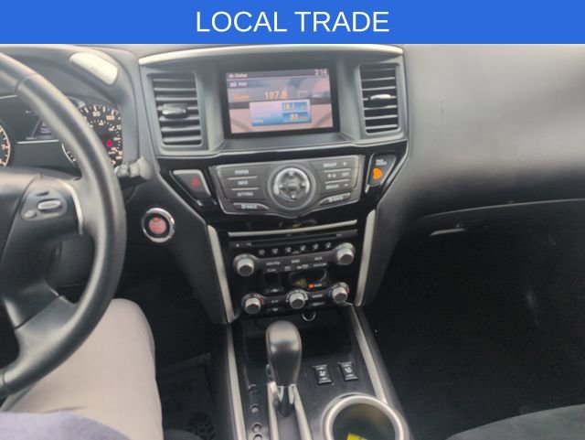 Used 2016 Nissan Pathfinder SV w/ SV Cold Weather Package image 22