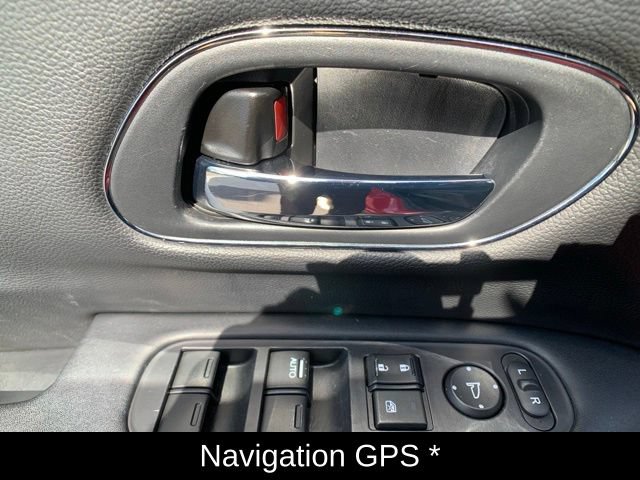 Used 2019 Honda HR-V Touring image 13