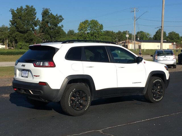 Used 2022 Jeep Cherokee Trailhawk w/ Comfort/Convenience Group image 3
