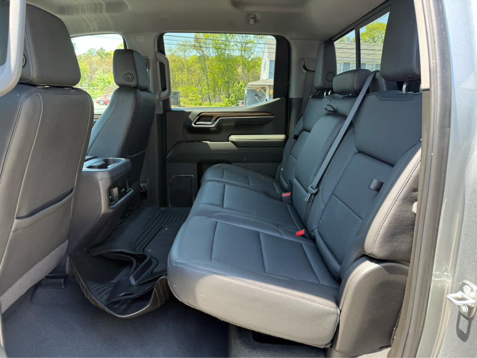 Used 2024 Chevrolet Silverado 1500 LT Trail Boss w/ Convenience Package II AWD/4WD image 25