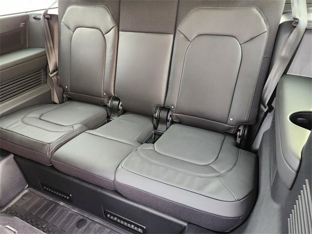 New 2026 Land Rover Defender 130 V8 image 21