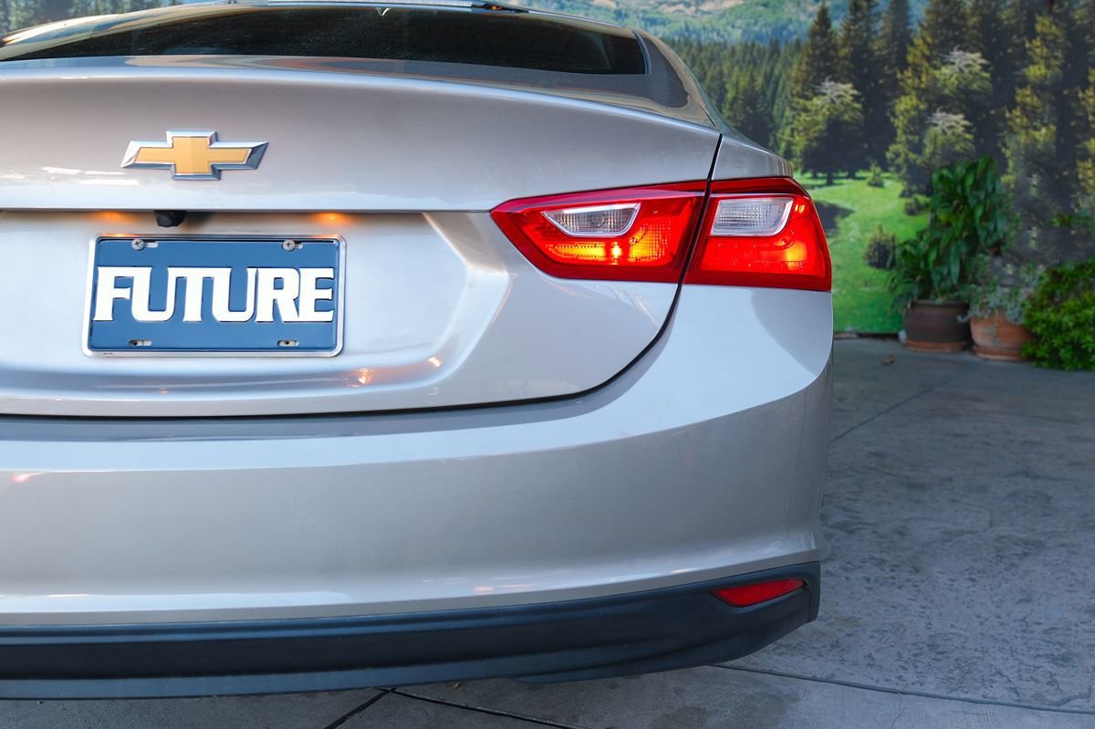 Used 2022 Chevrolet Malibu LS image 39