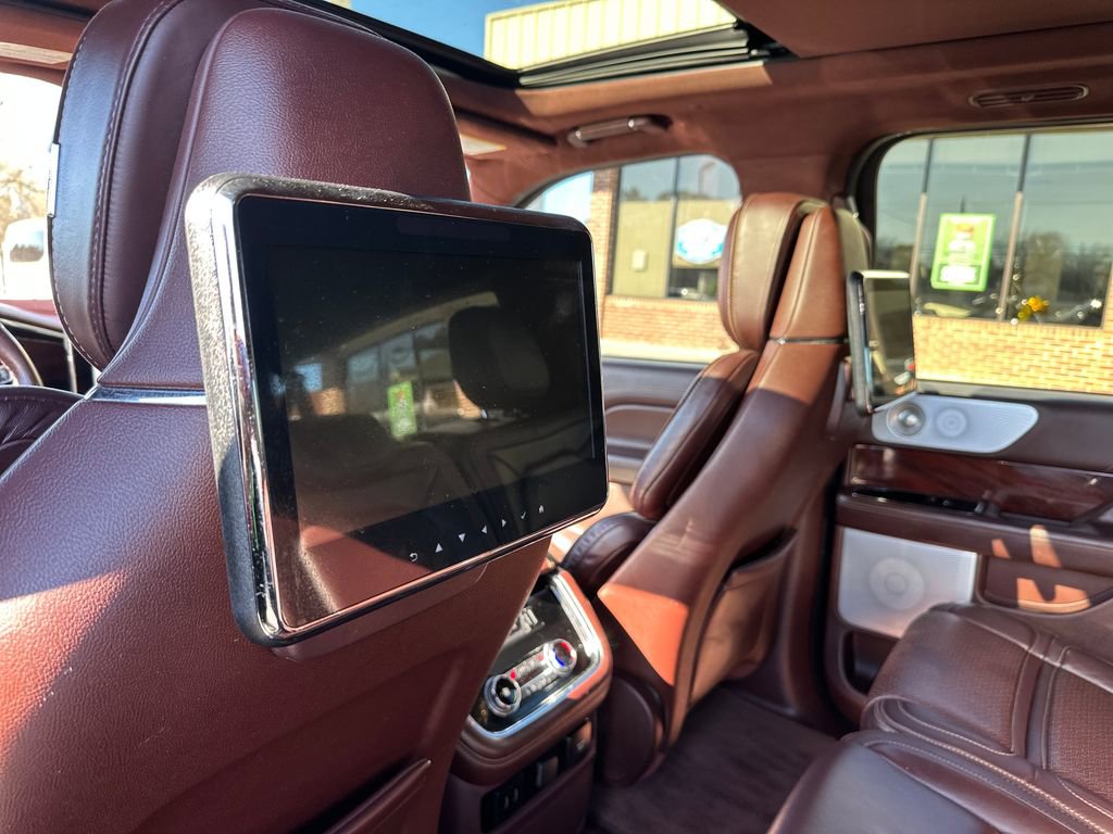 Used 2019 Lincoln Navigator L Black Label w/ Cargo Package image 36