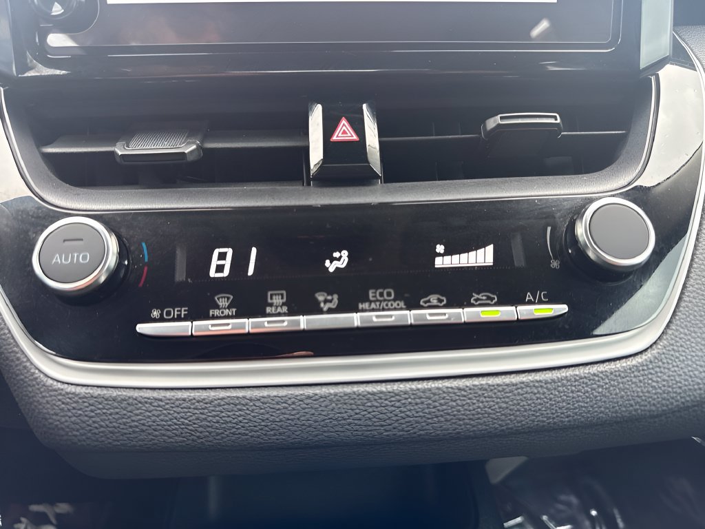 Used 2024 Toyota Corolla LE FWD image 16
