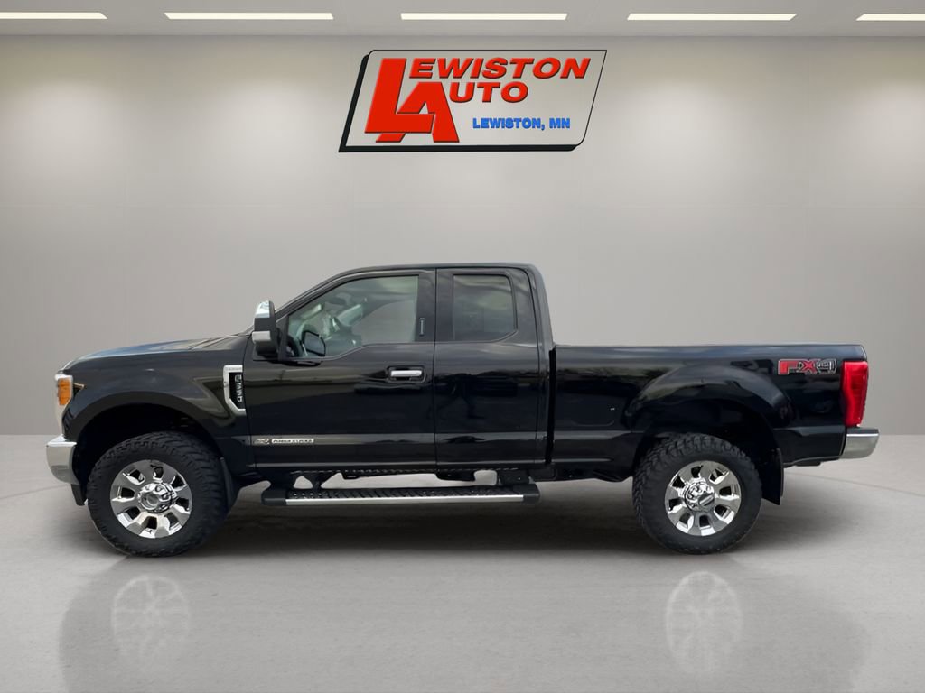 Used 2017 Ford F350 Lariat w/ Chrome Package image 5