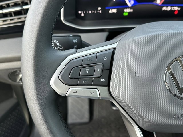 Certified 2025 Volkswagen Jetta S image 25