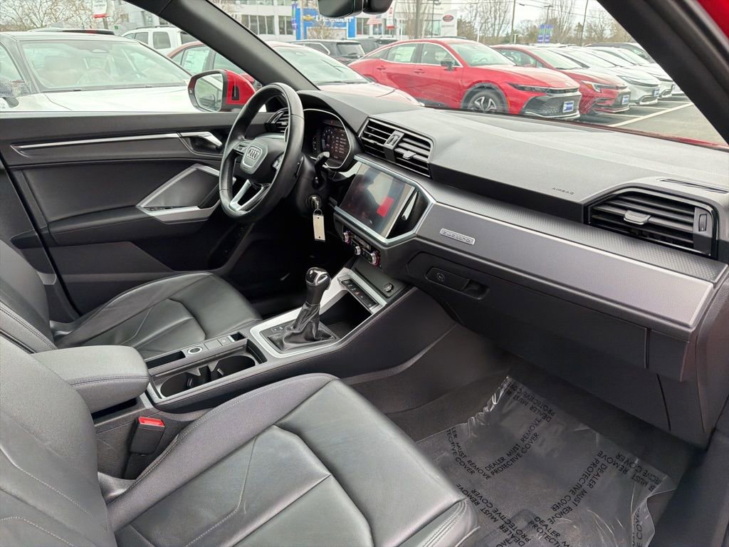 Used 2022 Audi Q3 2.0T Premium Plus image 12