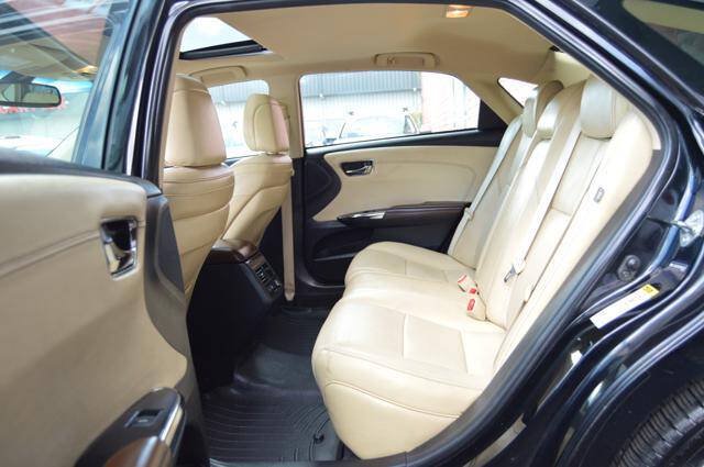 Used 2013 Toyota Avalon Limited FWD image 12