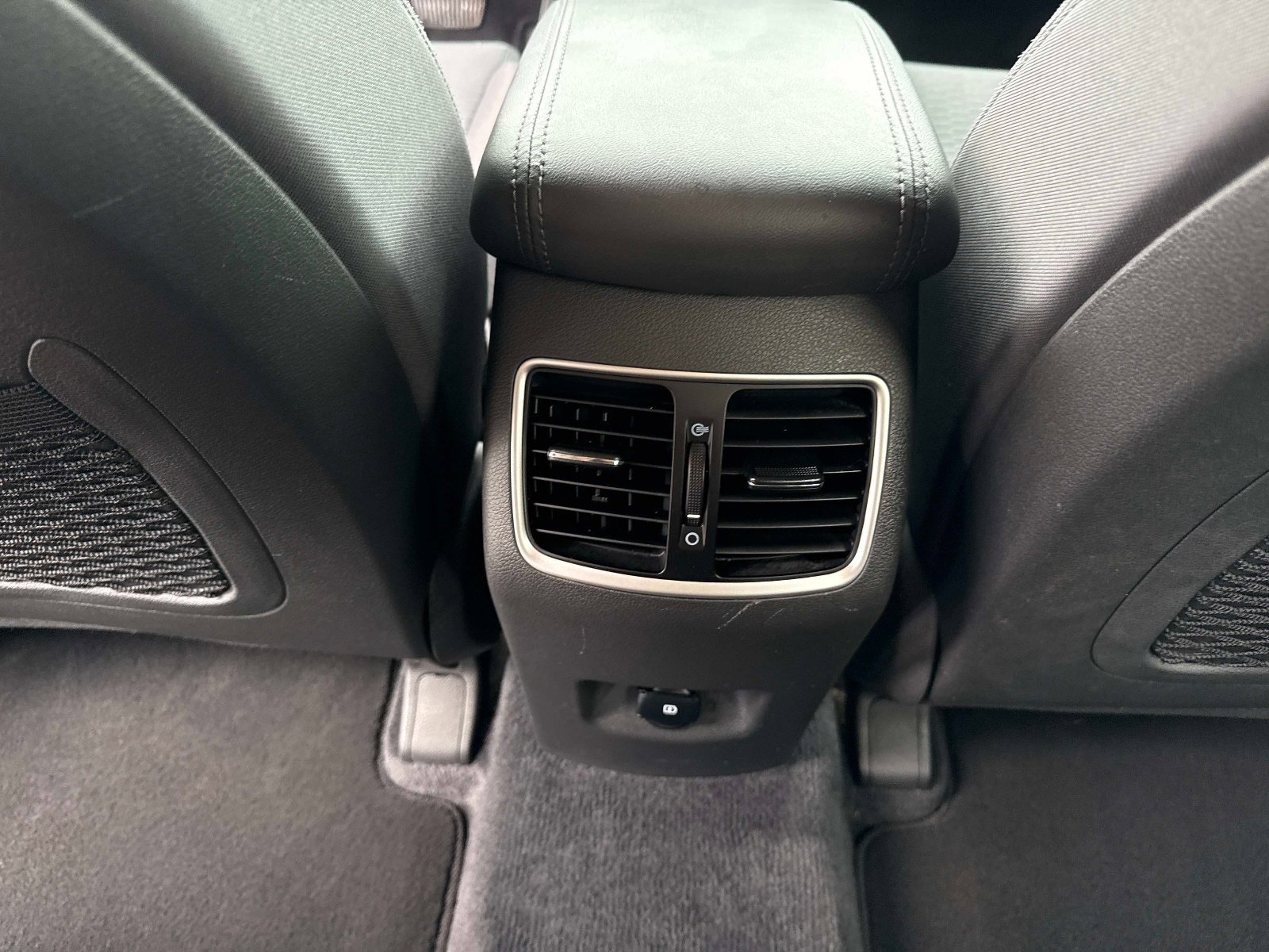 Used 2019 Hyundai Tucson Sport FWD image 18