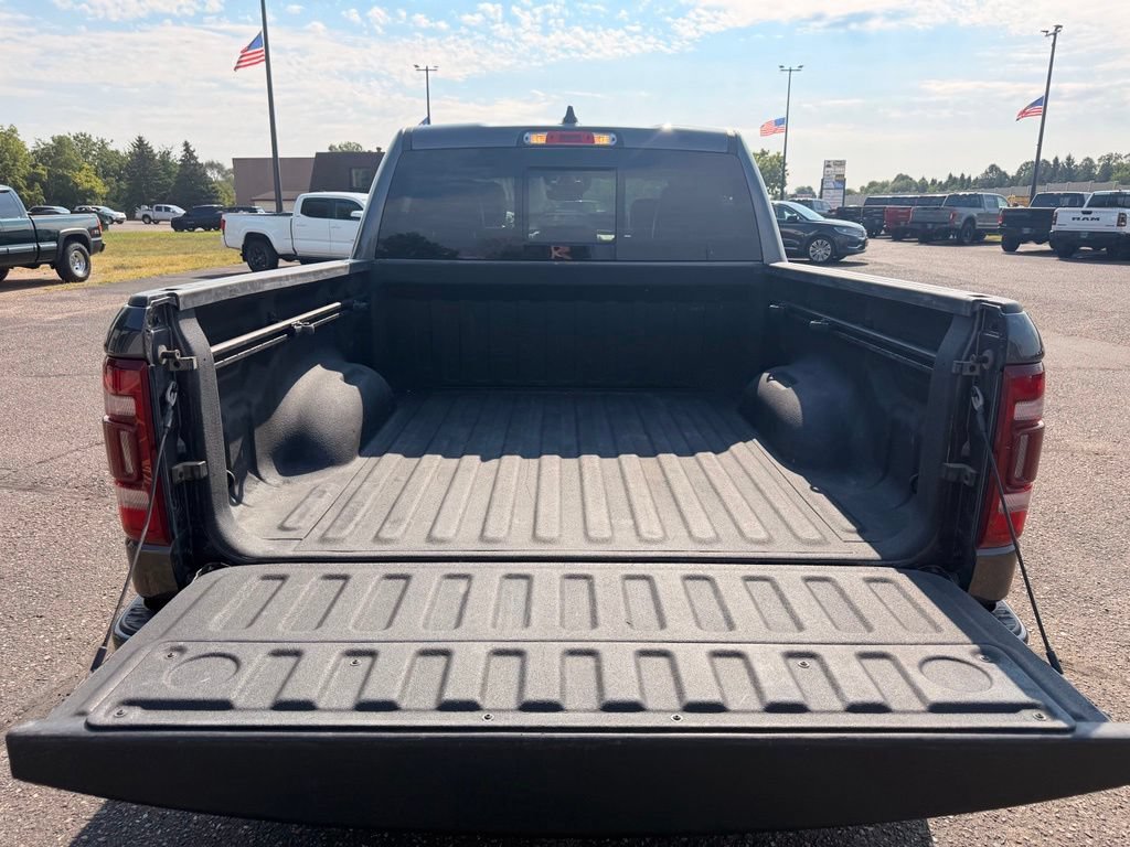 Used 2019 RAM 1500 Laramie AWD/4WD image 7