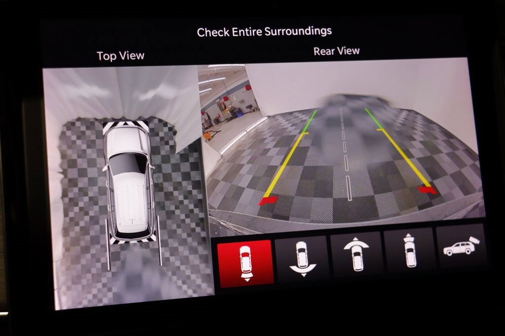 Used 2025 Jeep Grand Cherokee Summit image 10