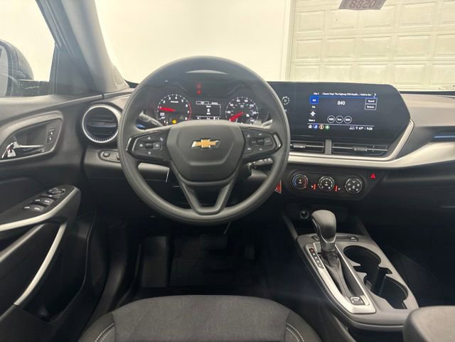 New 2026 Chevrolet Trax LS w/ LS Convenience Package FWD image 21