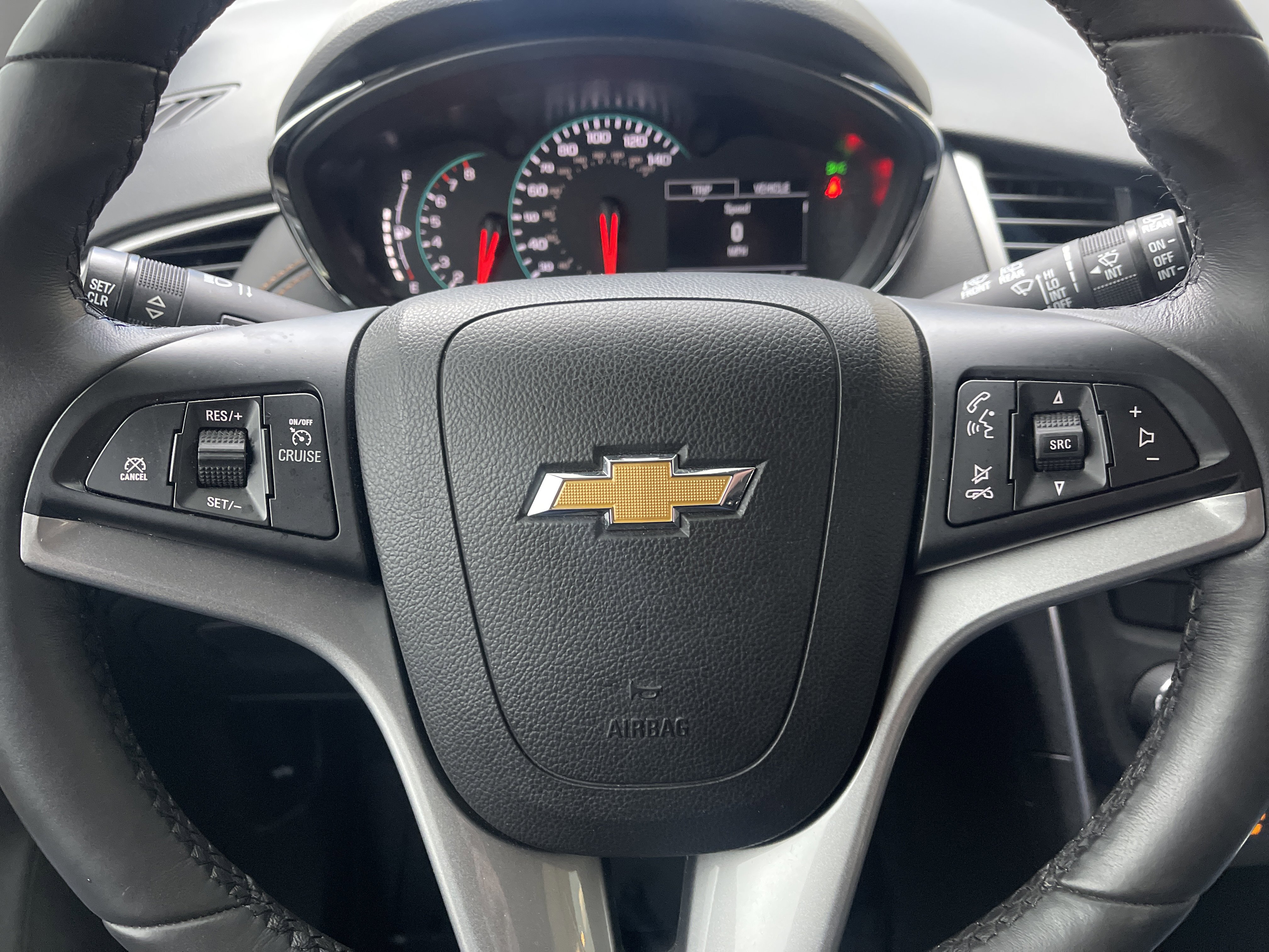 Used 2022 Chevrolet Trax LT w/ LT Convenience Package image 22