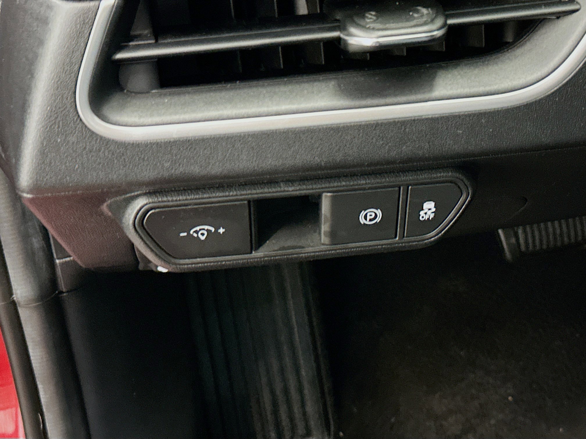 Used 2025 Kia K4 LXS image 17