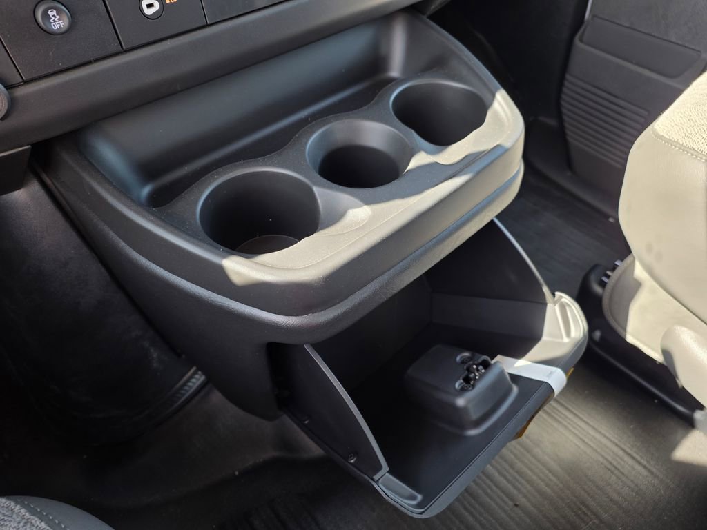 Used 2024 Chevrolet Express 3500 w/ Driver Convenience Package RWD image 19