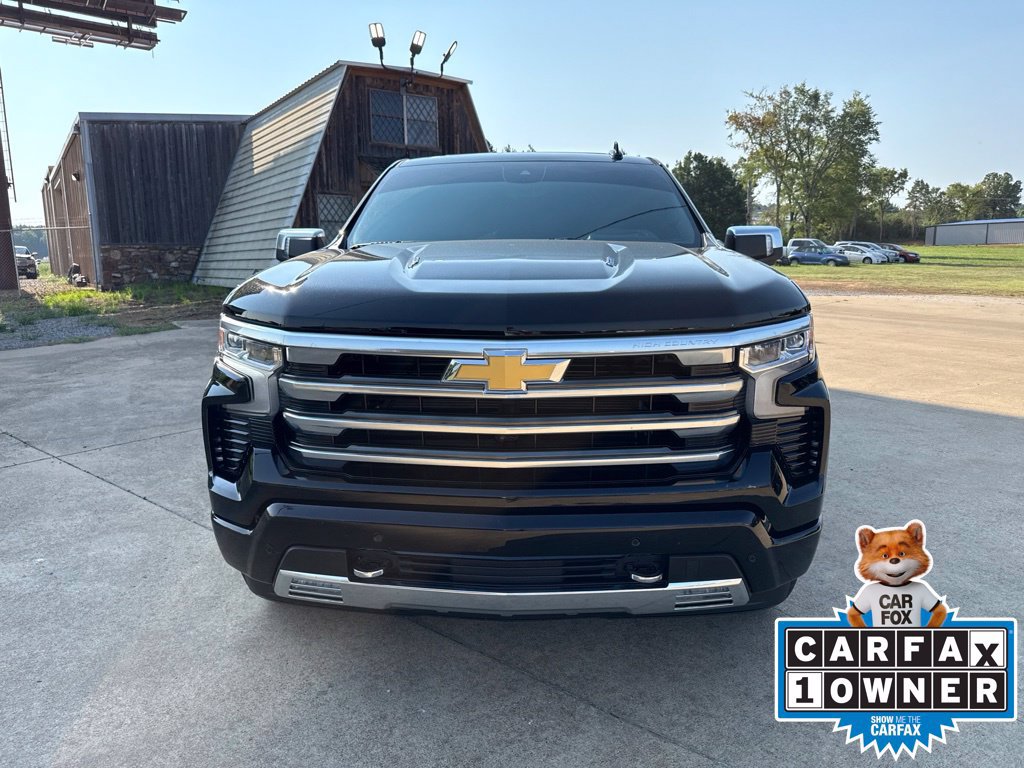 Used 2025 Chevrolet Silverado 1500 High Country AWD/4WD image 2