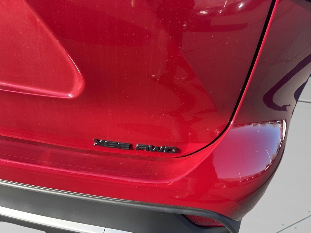 Used 2025 Toyota Highlander XSE image 14