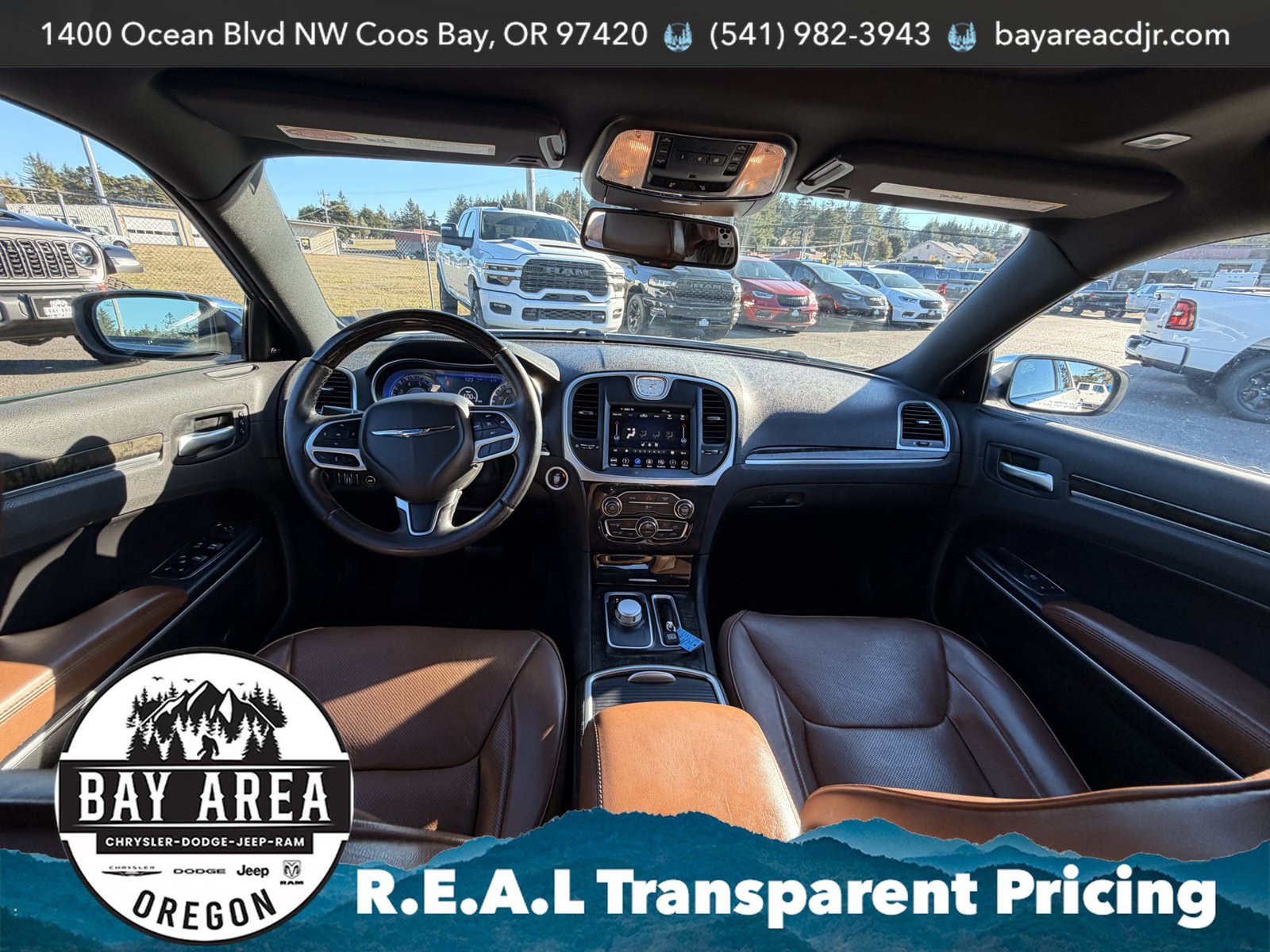 Used 2019 Chrysler 300 Limited w/ Light Group RWD image 19