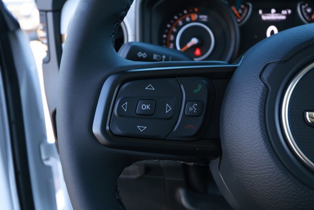 New 2025 Jeep Gladiator Sport image 13