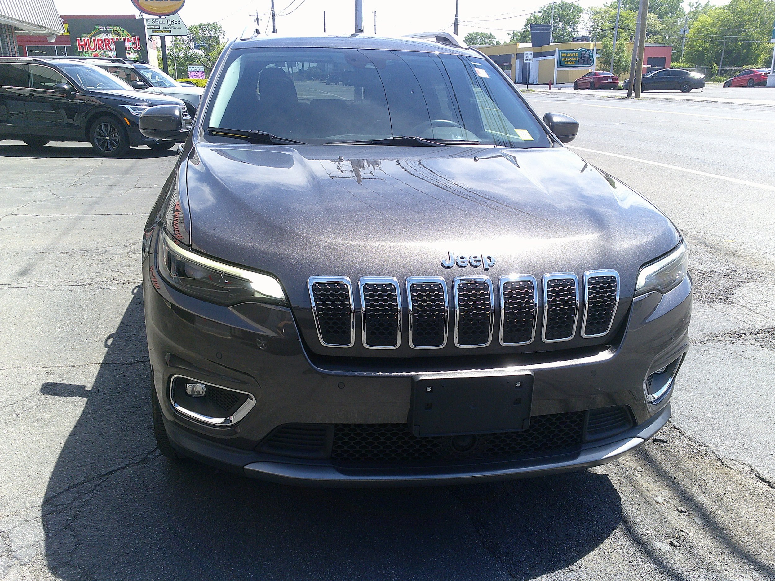 Used 2021 Jeep Cherokee Limited AWD/4WD image 5