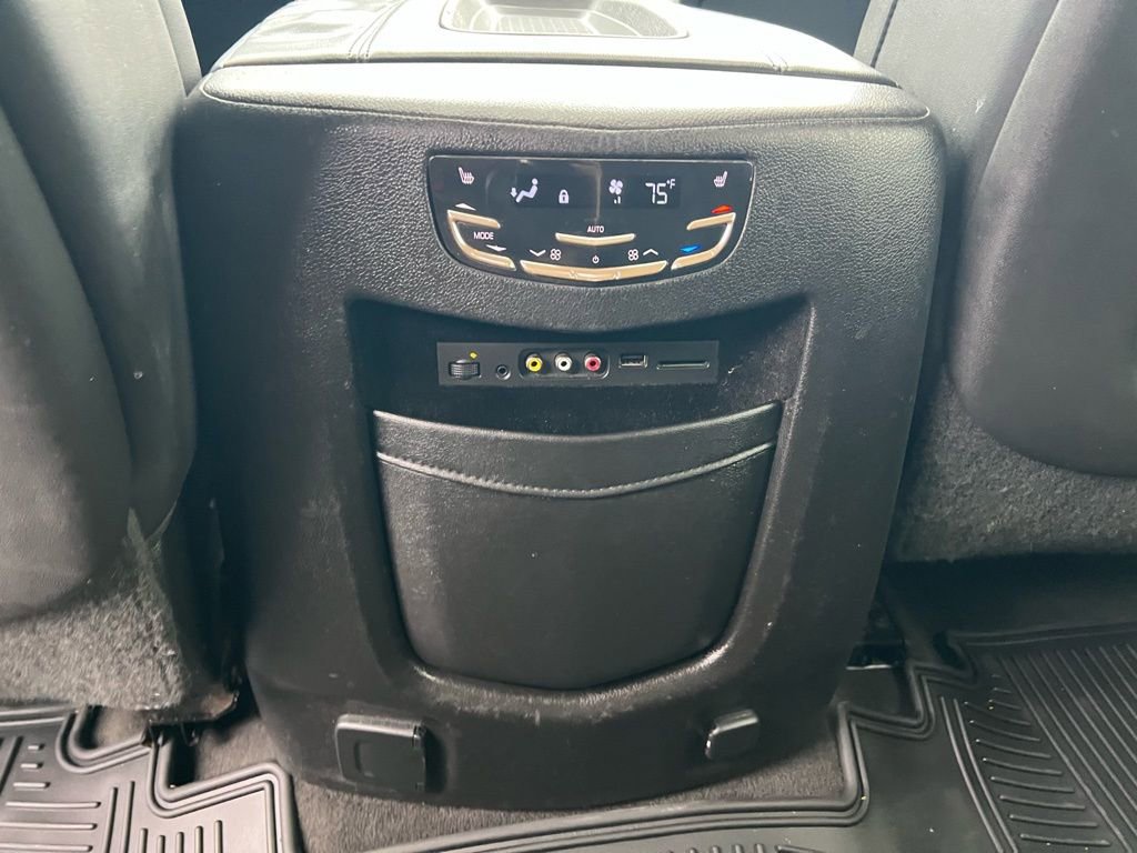 Used 2015 Cadillac Escalade Premium image 23