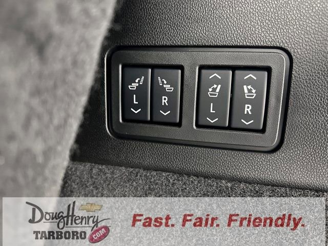 Used 2025 Cadillac XT6 Premium Luxury image 38