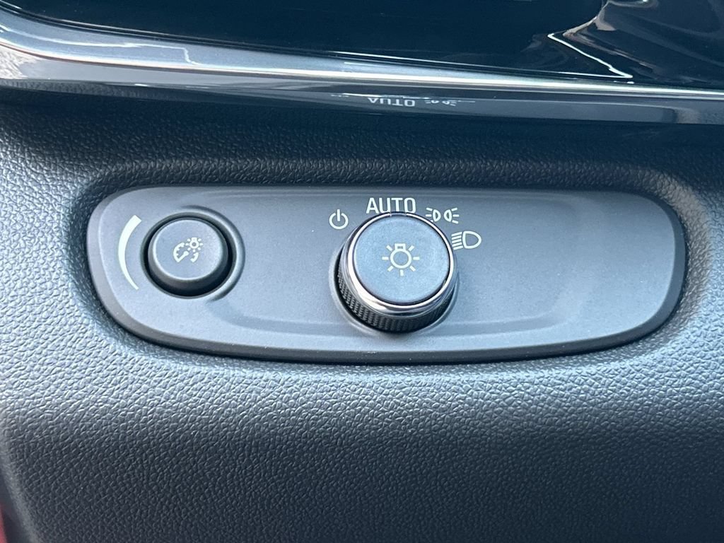 New 2026 Buick Envista Sport Touring w/ Convenience I Package FWD image 18