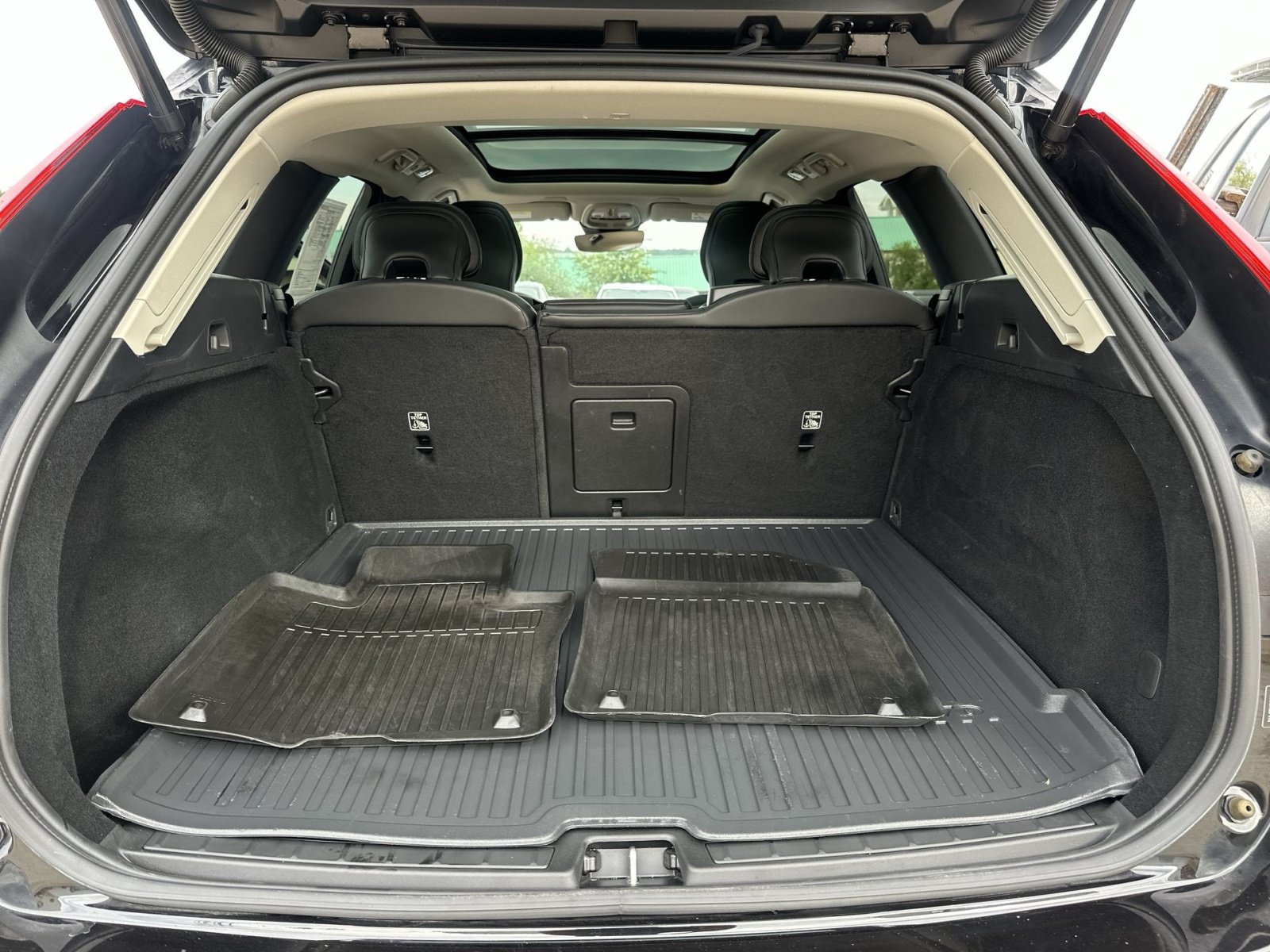 Used 2024 Volvo XC60 B5 Core w/ Climate Package AWD/4WD image 39